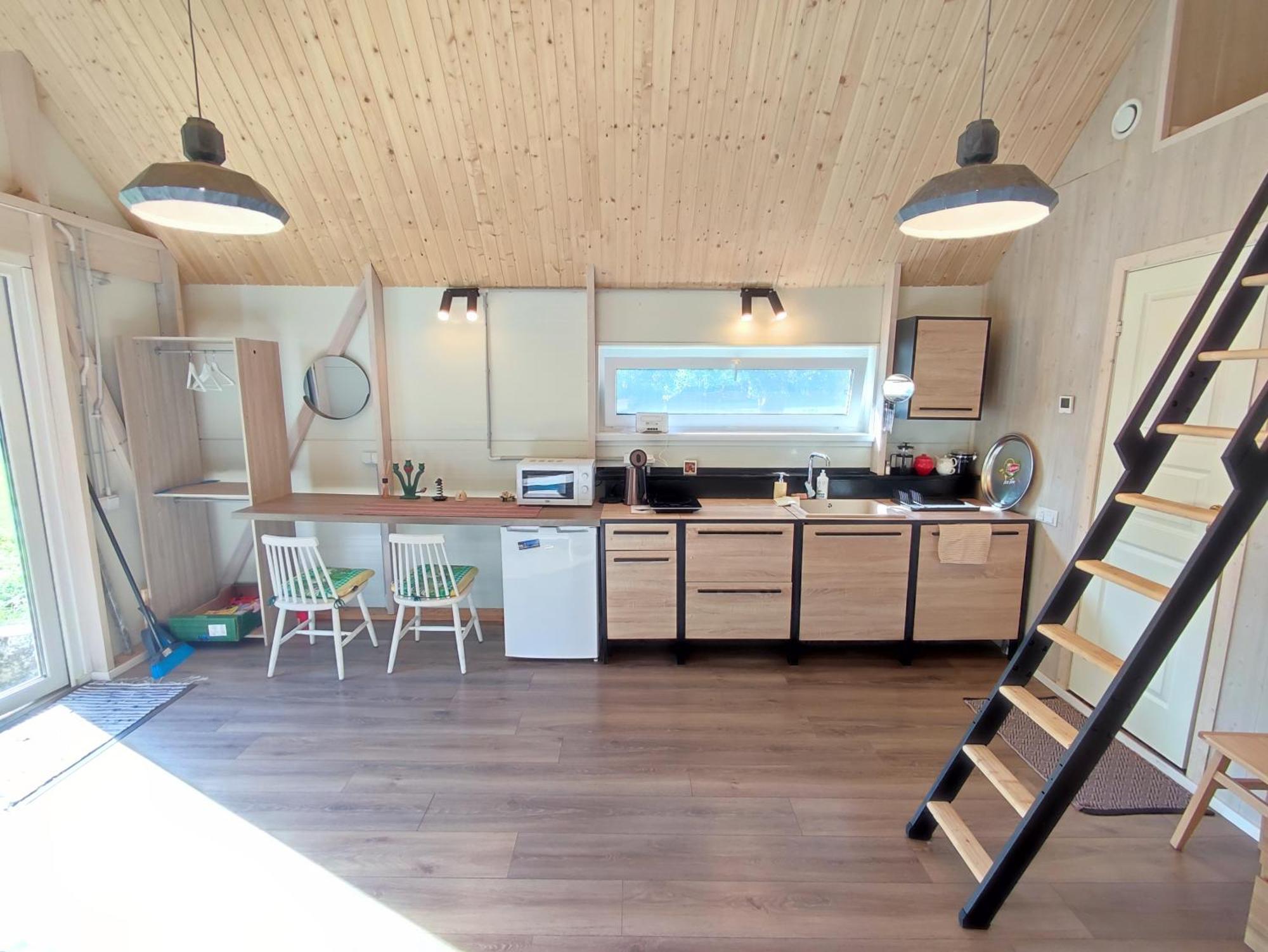 Modern Sauna Cabin In Horse Ranch Liyeplauke Exteriér fotografie