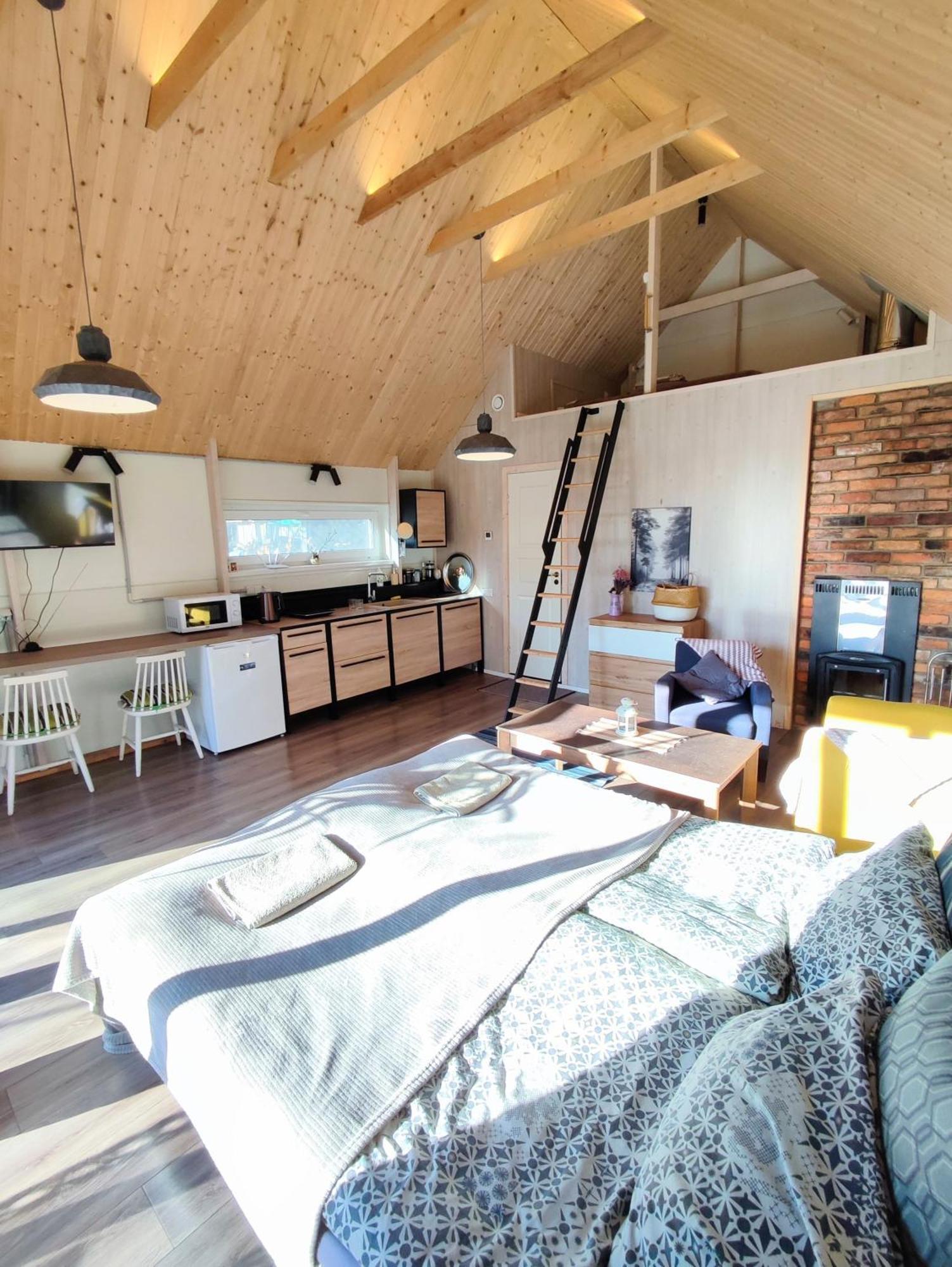 Modern Sauna Cabin In Horse Ranch Liyeplauke Exteriér fotografie
