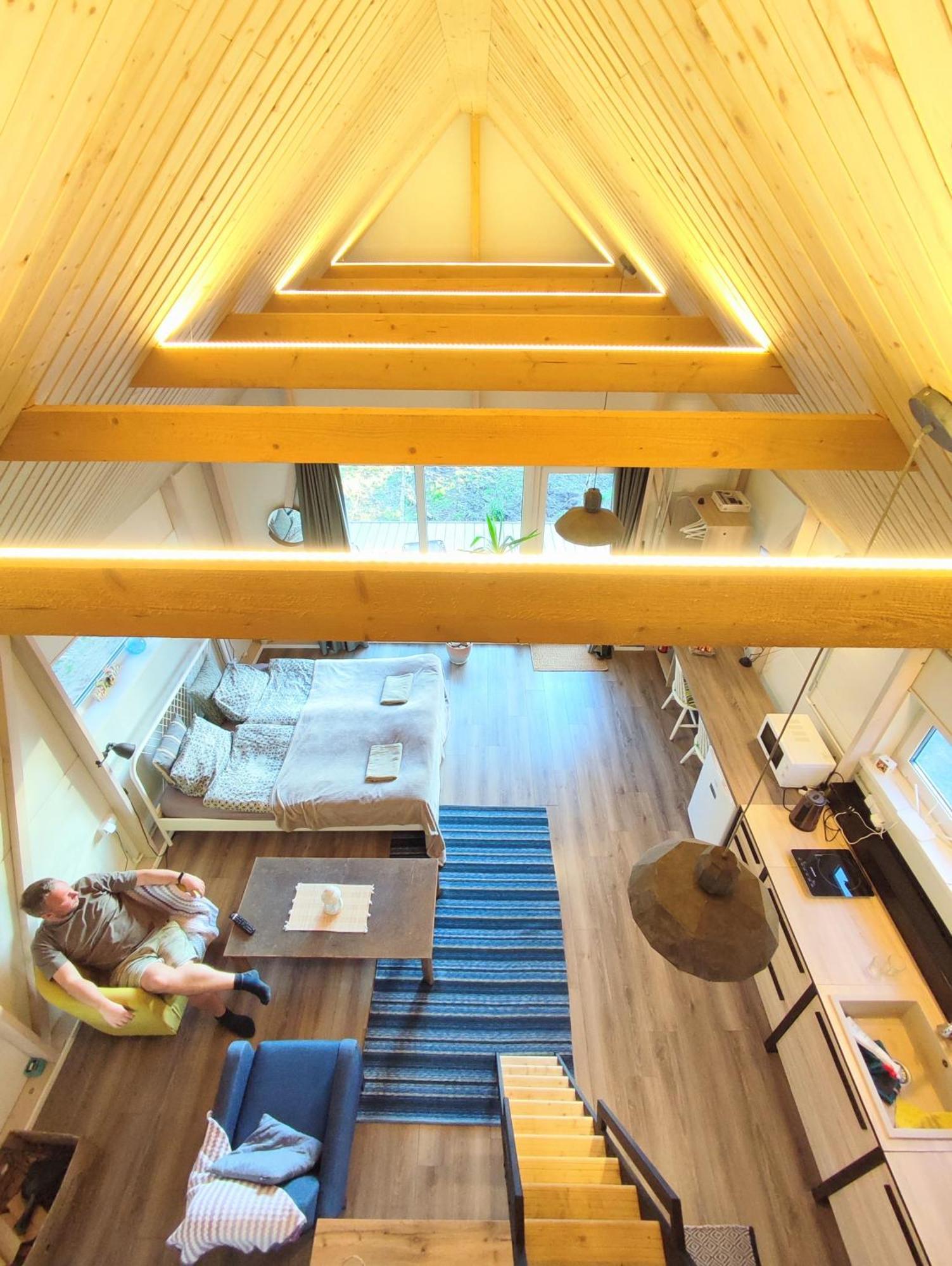 Modern Sauna Cabin In Horse Ranch Liyeplauke Exteriér fotografie
